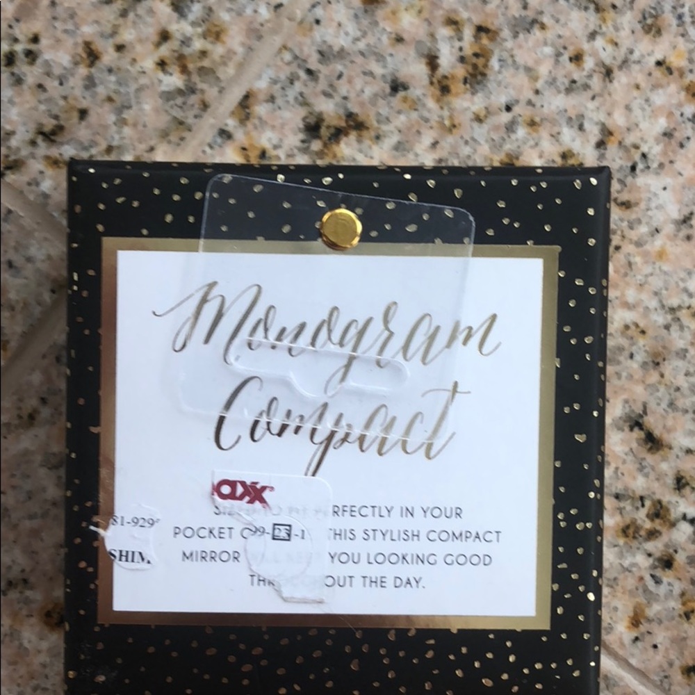 “S” monogram compact - Picture 2 of 2